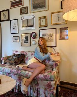 Marina Ruy Barbosa feet photo thumbnail