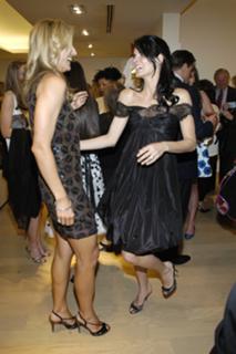 Angie Harmon feet photo thumbnail