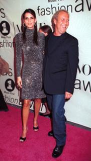Angie Harmon feet photo thumbnail