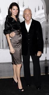 Angie Harmon feet photo thumbnail