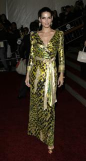 Angie Harmon feet photo thumbnail
