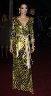 Angie Harmon feet photo thumbnail
