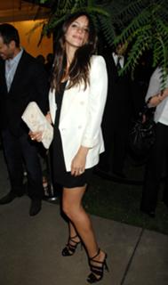 Katharine McPhee feet photo thumbnail