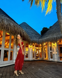 Sylvie Meis feet photo thumbnail