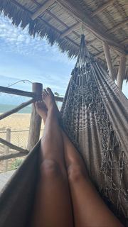 Lais Ribeiro feet photo thumbnail