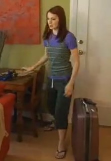 Felicia Day feet photo 4