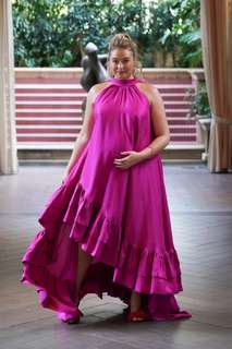 Iskra Lawrence feet photo thumbnail