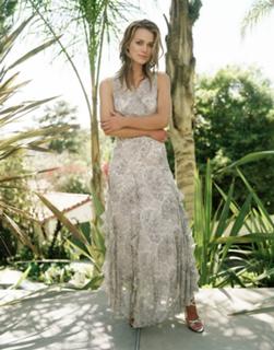 Keira Knightley feet photo thumbnail