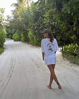 Melissa Satta feet photo thumbnail