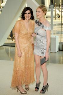 Kirsten Dunst feet photo thumbnail