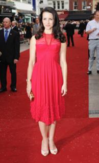 Kristin Davis feet photo thumbnail