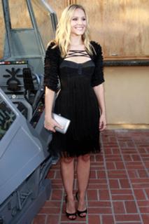 Kristen Bell feet photo thumbnail