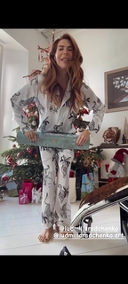 Veronica Maya feet photo thumbnail