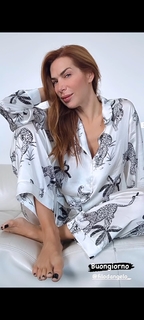 Veronica Maya feet photo thumbnail