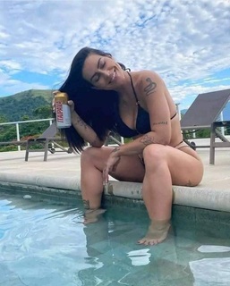 Cleo feet photo thumbnail