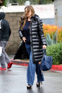 Sofía Vergara feet photo thumbnail
