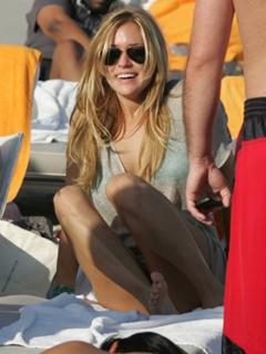 Kristin Cavallari feet photo thumbnail