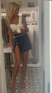 Victoria Silvstedt feet photo thumbnail