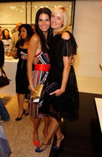 Angie Harmon feet photo thumbnail