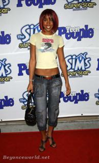 Kelly Rowland feet photo thumbnail