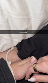 Corinna Kopf feet photo thumbnail