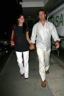 Angie Harmon feet photo thumbnail