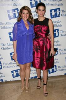 Angie Harmon feet photo thumbnail