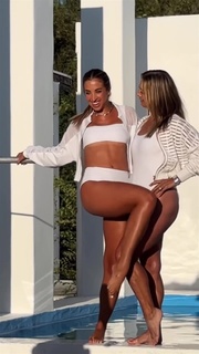 Denise Austin feet photo thumbnail