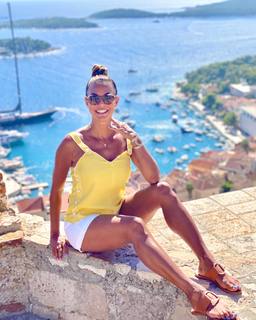 Eva LaRue feet photo thumbnail