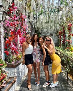 Eva LaRue feet photo thumbnail