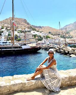 Eva LaRue feet photo thumbnail