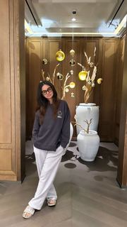 Anushka Sen feet photo thumbnail