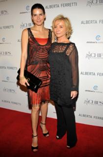 Angie Harmon feet photo thumbnail
