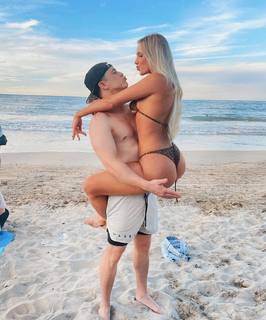 Lele Pons feet photo thumbnail