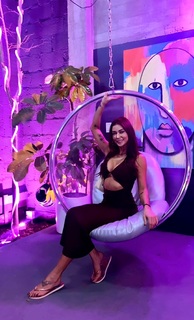 Arianny Celeste feet photo thumbnail