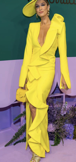 Delta Goodrem feet photo thumbnail