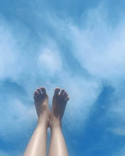 Alia Bhatt feet photo thumbnail