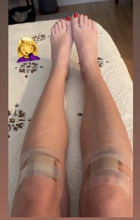 Angela Kinsey feet photo thumbnail