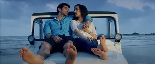 Shraddha Kapoor feet photo thumbnail