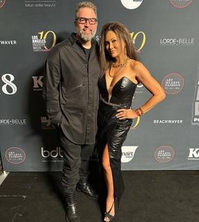 Tia Carrere feet photo thumbnail