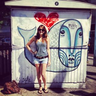 Aimee Teegarden feet photo thumbnail