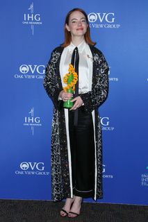 Emma Stone feet photo thumbnail