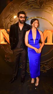 Alia Bhatt feet photo thumbnail