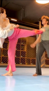 Disha Patani feet photo thumbnail