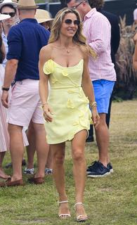 Elsa Pataky feet photo thumbnail