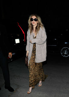 Paris Jackson feet photo thumbnail