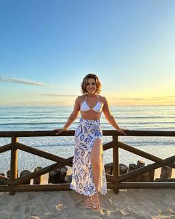 Kéfera Buchmann feet photo thumbnail