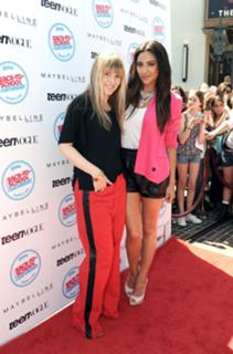 Shay Mitchell feet photo thumbnail