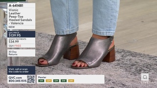 Courtney Khondabi feet photo thumbnail