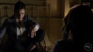 Shay Mitchell feet photo thumbnail